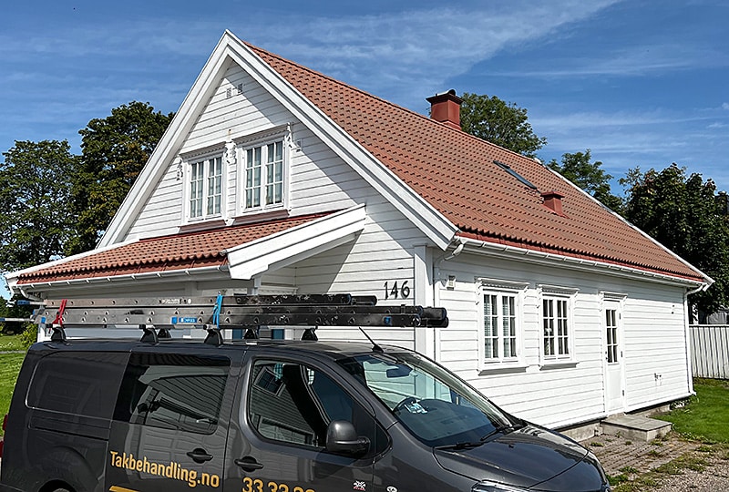 Resultatet etter vask og impregnering av takstein